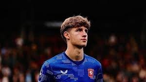 李国旭以泰山为榜样，崔康熙誓争冠军，四新星将缺席李小恒战役