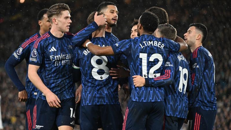 富保罗吐槽湖管！美记透露补强存苛刻条件 湖媒模拟3换2仅出1首轮